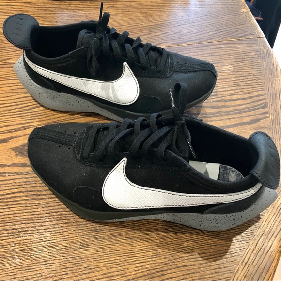 Nike Moon Racer 'Black' Sneakers AQ4121 001 - Picture 5 of 6